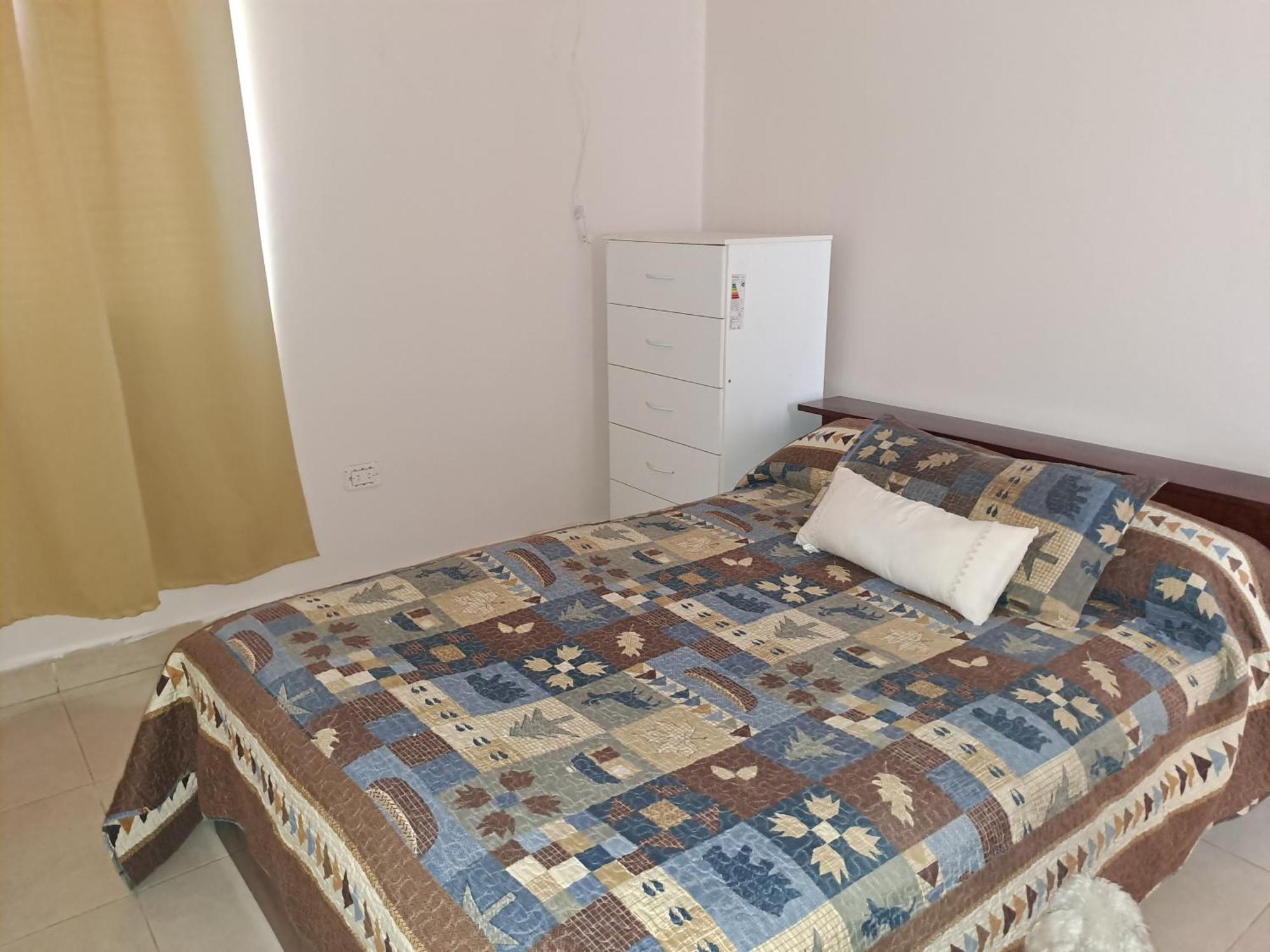 Casa Con Piscina Y Parque En , Zona Aeropuerto Сasa de vacaciones *
